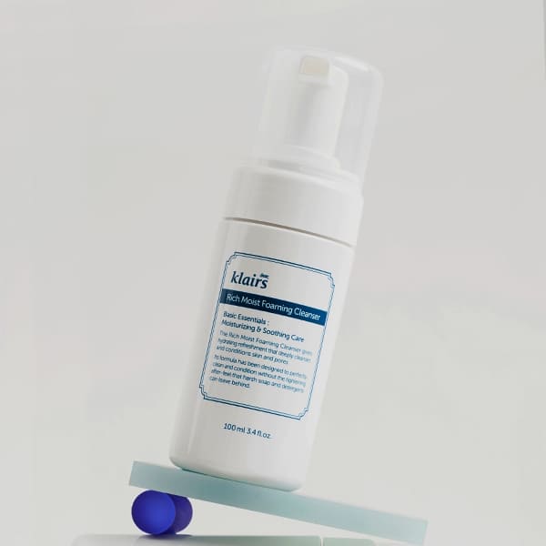 Dear Klairs Rich Moist Foaming Cleanser 100ml