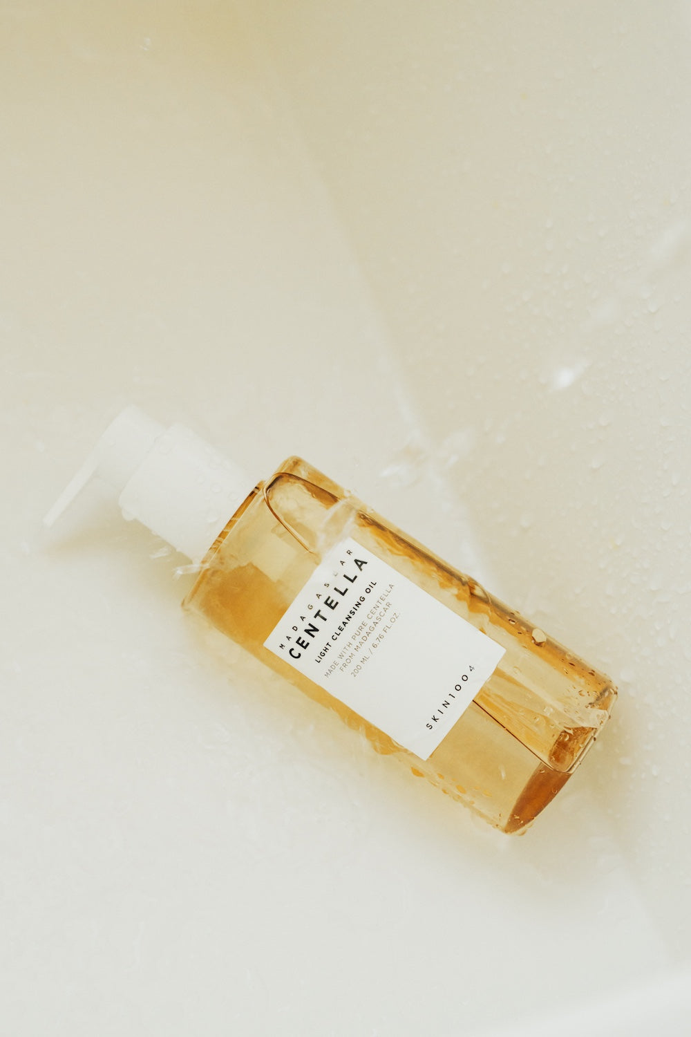 SKIN1004 Madagascar Centella Light Cleansing Oil