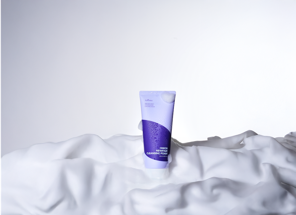 Isntree Onion NewPair Cleansing Foam 150ml