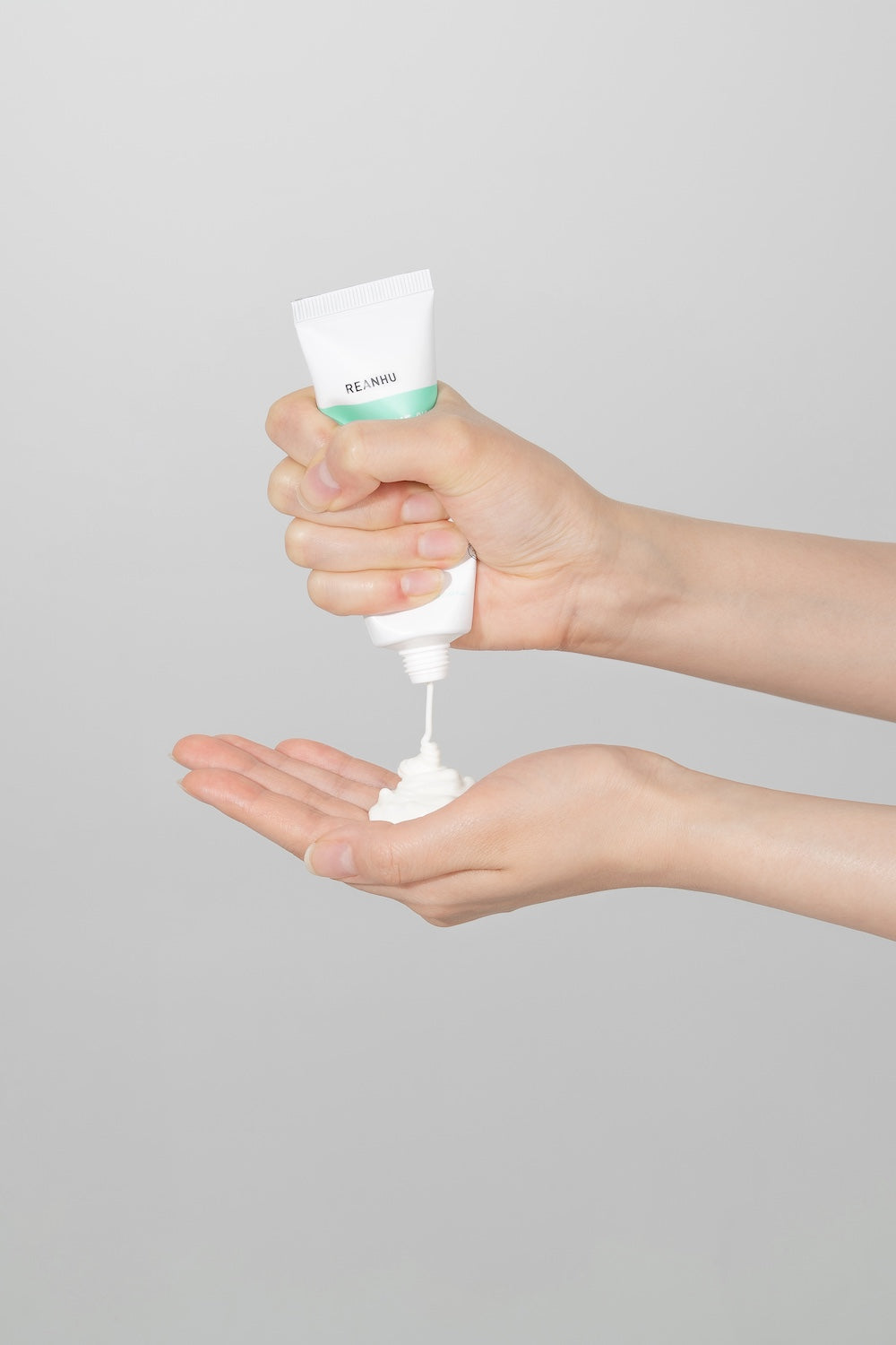 Dr. Petit  Reanhu Exosome-Cica Calming Sunscreen 50ml